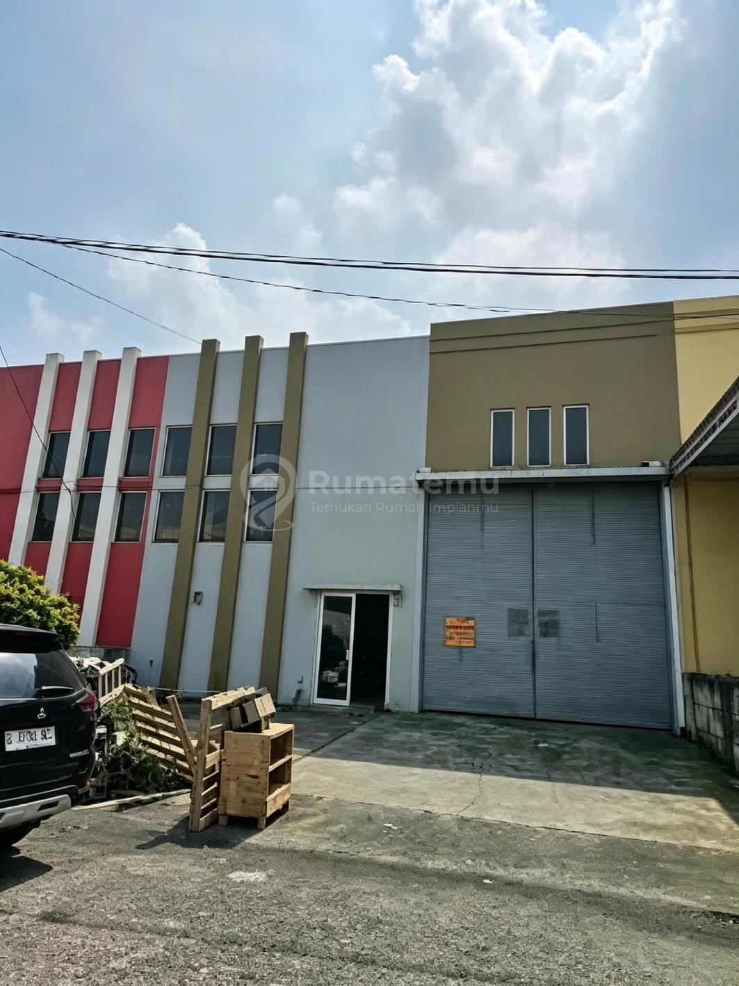 Gudang Siap Pakai Dalam Kawasan Aman Strategis