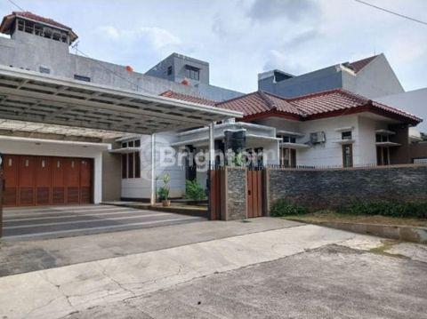 Rumah Ekslusif di Jaka Setia ( Galaxy ) - Bekasi Selatan