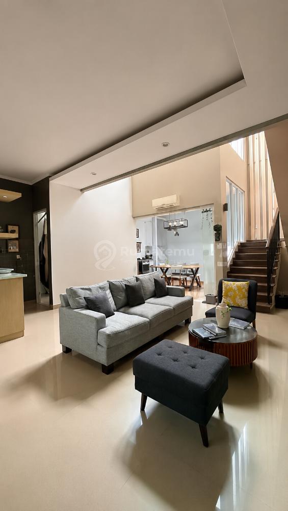 Rumah Bagus Rapih Di Delatinos Bsd City. Cluster Terdekat Ke Stasiun
