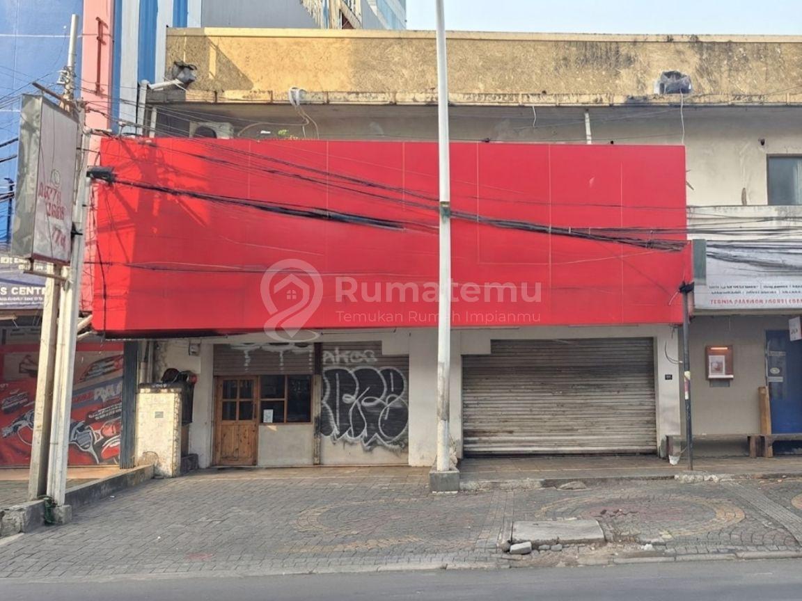 Ruko Jalan H. Agus Salim Sabang Kebon Sirih Menteng Jakarta Pusat