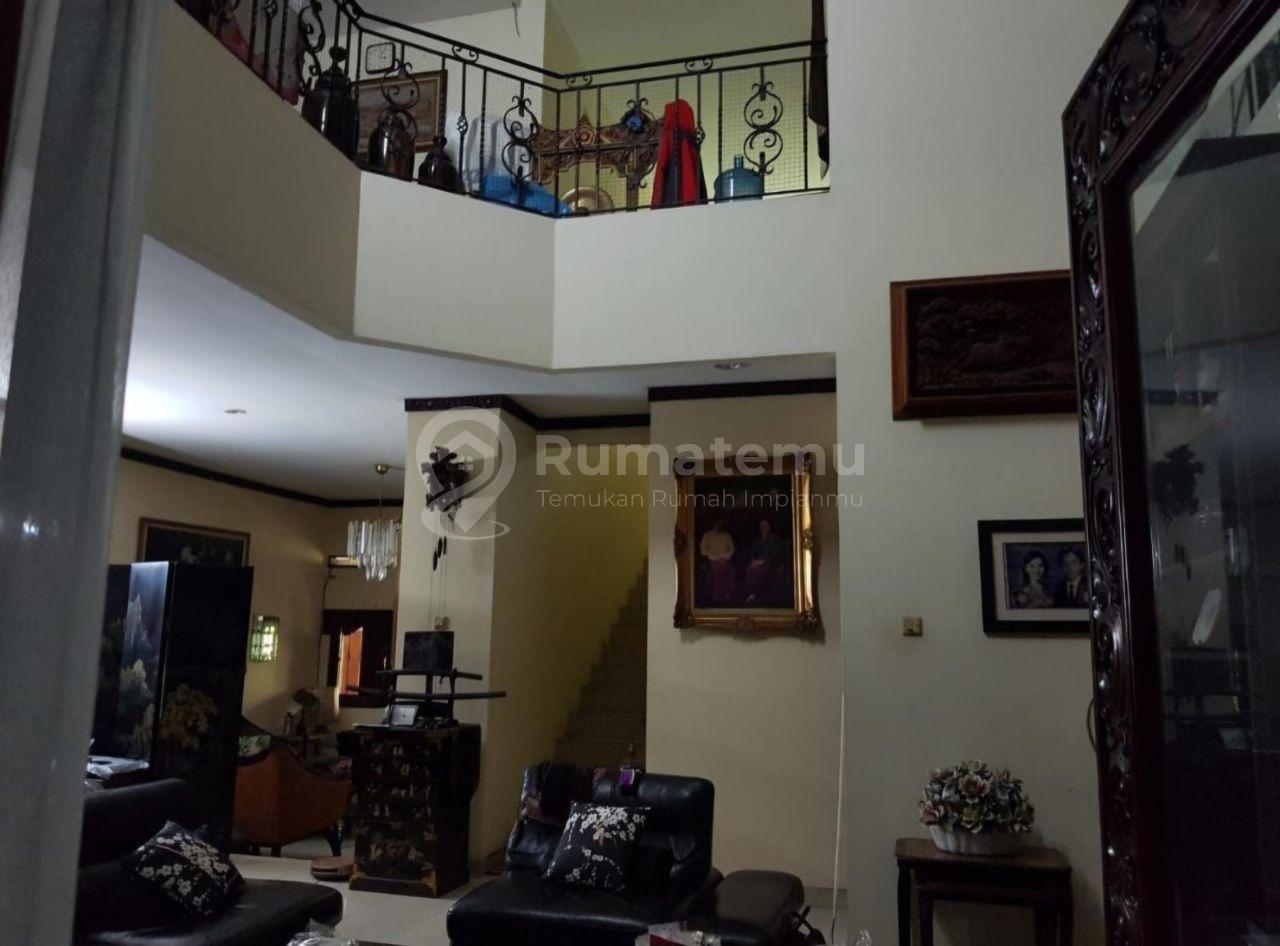 DIJUAL RUMAH 2 TINGKAT DAERAH KEBAYORAN BARU