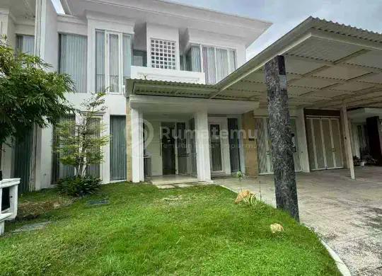 Sewa Rumah Pakuwon Indah Kamar 4