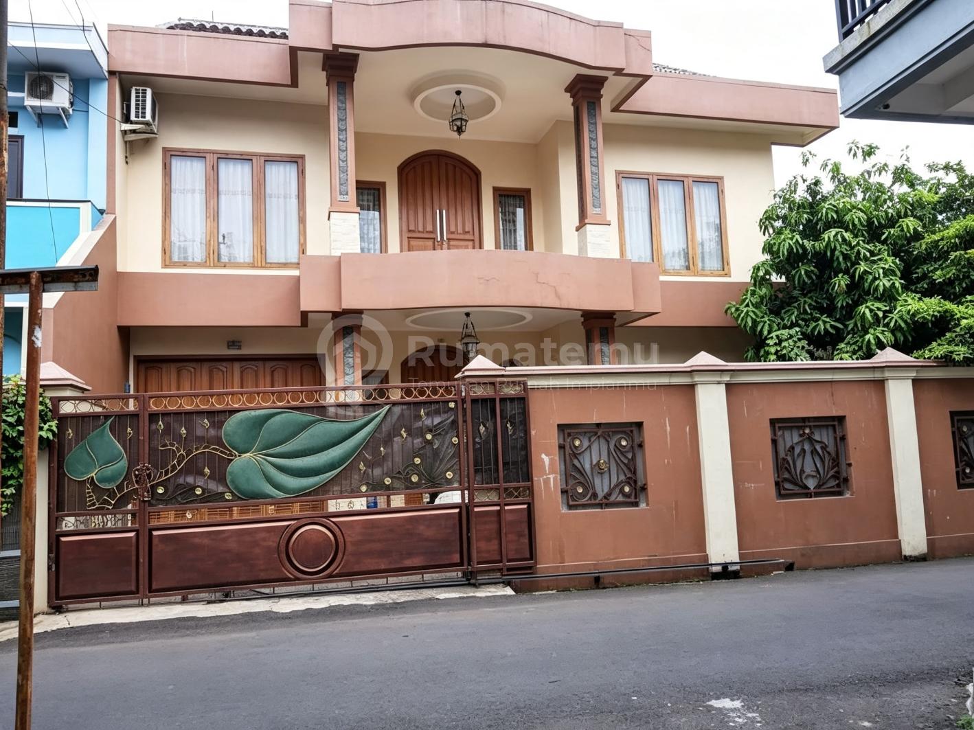 Dijual rumah Pasar Rebo, Kalisari, Pasar Rebo, Jakarta Timur Rumah hadap Utara