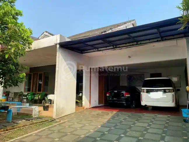 Di Jual:  Rumah Asri 2 LT Pinggir Jalan Durian Raya, Jagakarsa, Jakarta Selatan