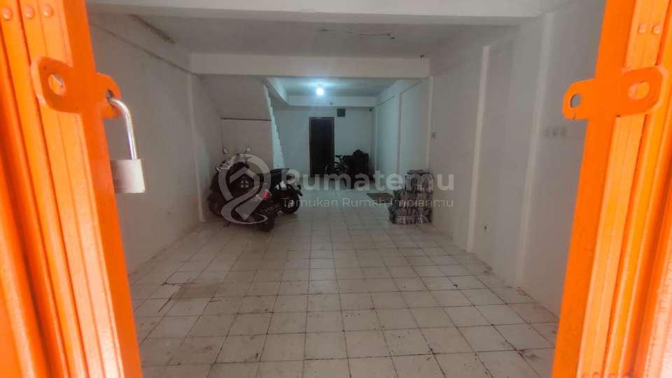 Jual Ruko Komplek di Jl. Prof. Dr. Latumeten , Jelambar Baru, Grogol petamburan, Jakarta Barat