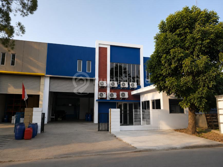 Gudang Siap Pakai Ada Kantor Unit Langka Taman Tekno Bsd