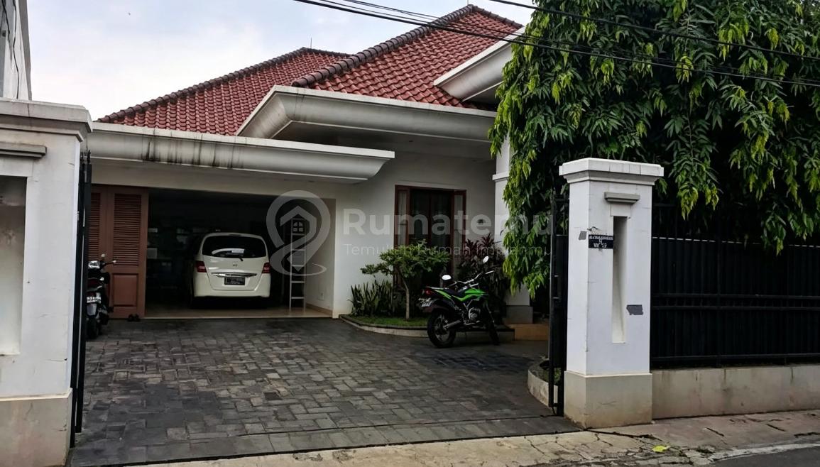 Dijual Rumah Bagus Lokasi Strategis Aman Dan Nyaman Di Lebak Bulus