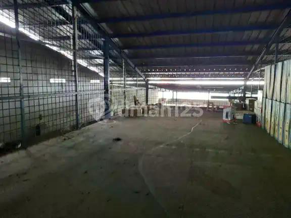 Disewakan/Dijual Gudang (Masih Operasional) di Inspeksi Kali Malang Jatibening Pondok Gede Jakarta Timur