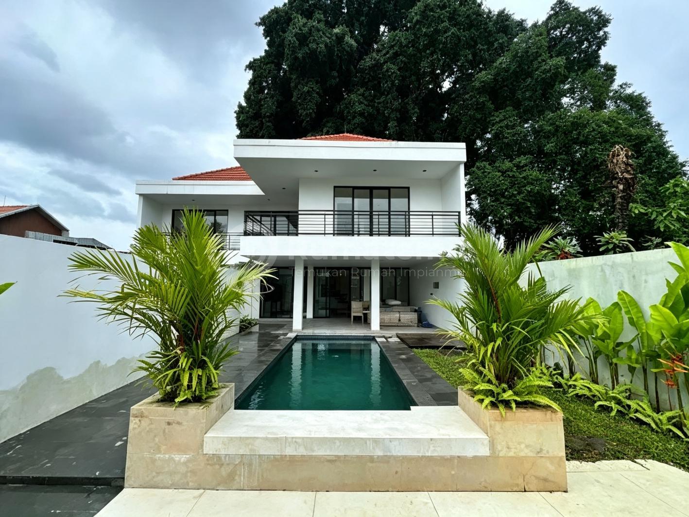 Ready For Sale Beautyfull 5 B R Villa In Sanur Bali