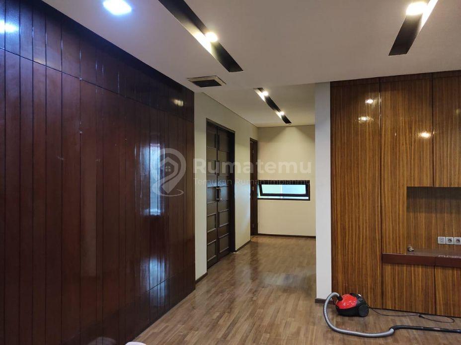 Jual Rumah Mewah di Banjarwijaya,  Poris Plawad, Cipondoh, Kota Tangerang