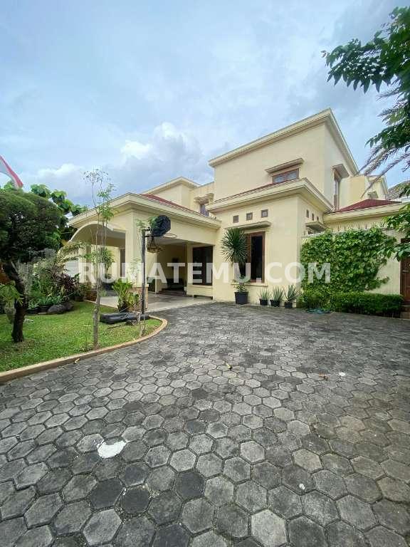 Dijual Rumah Mewah Model Mediteranian, Murah Harga NJOP, di Radio Dalam Lokasi Tenang Cocok Untuk Rumah Ambassador