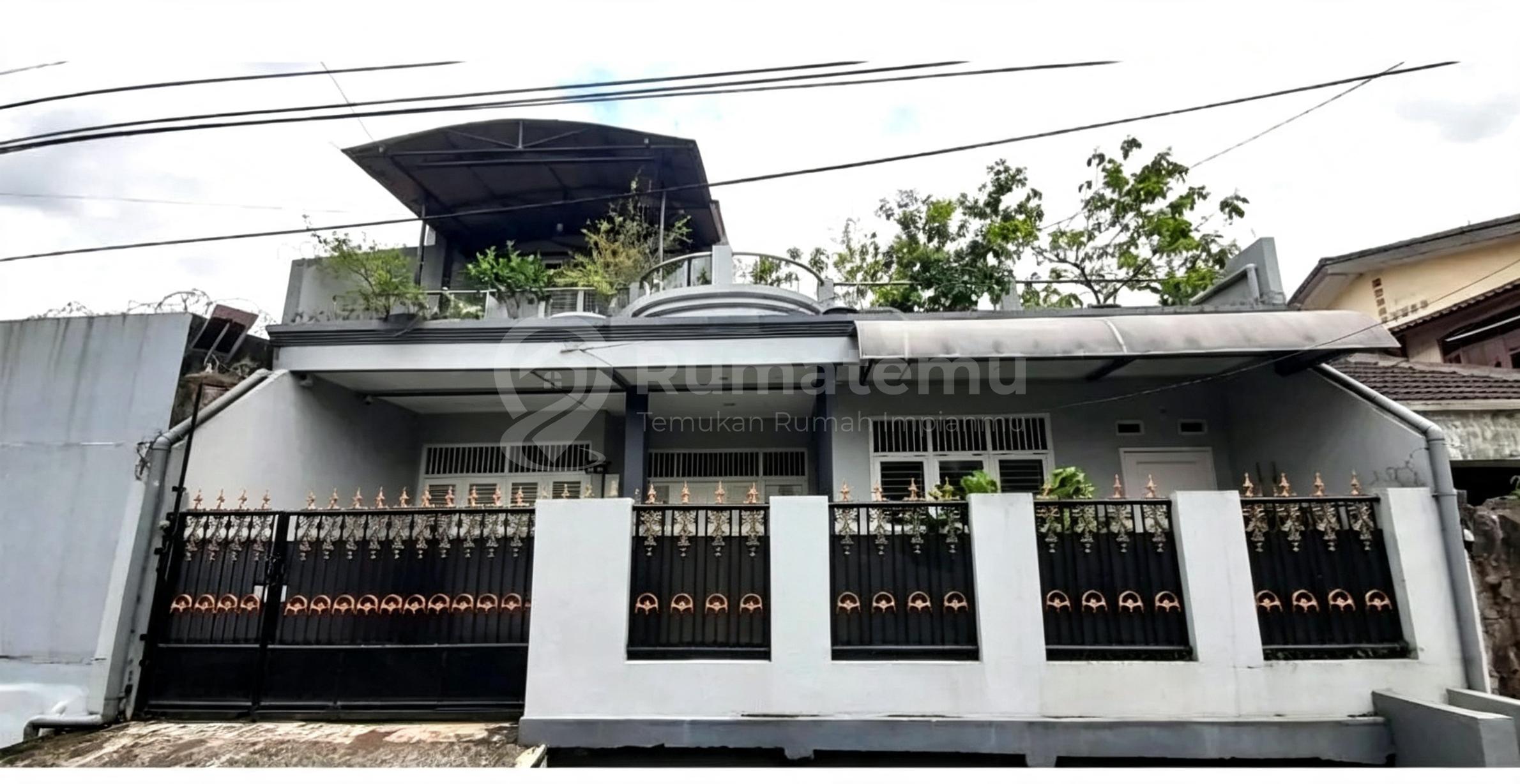 Jual segera rumah keren di Larangan Indah Tangerang