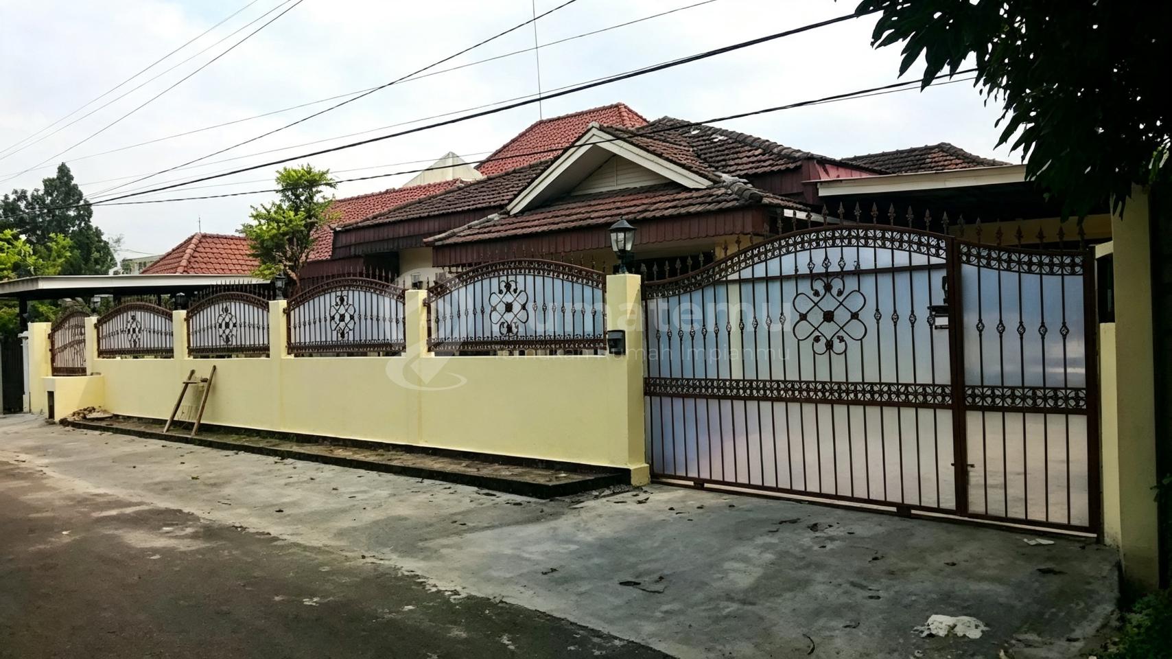 Rumah Asri Area Cilandak Kko, 600 M Ke Jln Raya Cilandak Kko