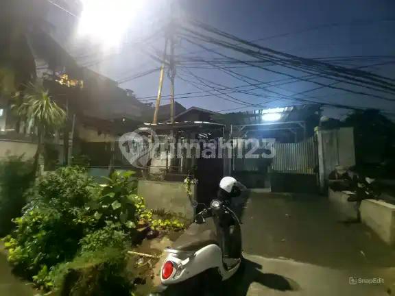 Rumah Hitung Tanah Kebon Kacang Jakpus! Luas Fisik 497M² SHM Tembus Belakang, Jual 19M Saja!