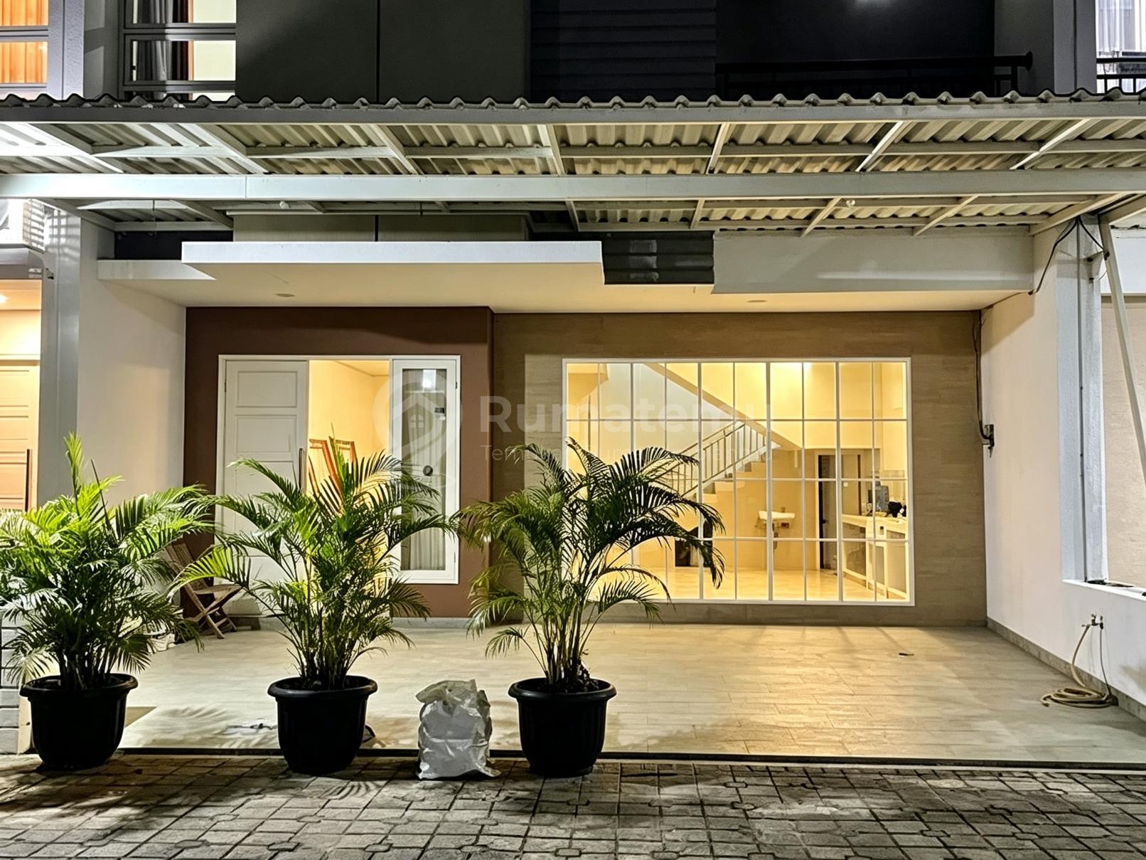 Di Jual Rumah 3 BR Gading Lavender 3 lantai / unfurnish , lokasi strategis