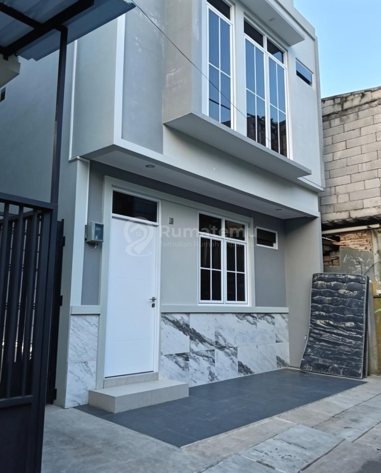 Dijual Rumah Semi Cluster Hanya Akses Motor Di Jakarta Pusat