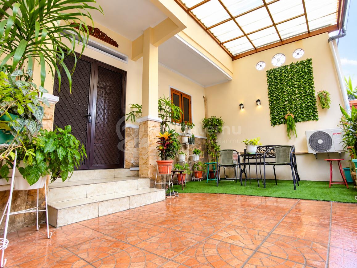 RUMAH KEMANGGISAN SEMI FURNISH BANGUNAN ESTETIK DEKAT SLIPI JAKARTA BARAT