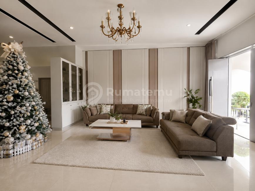 Rumah Mewah di Golf Island di Pik Cluster Symphony