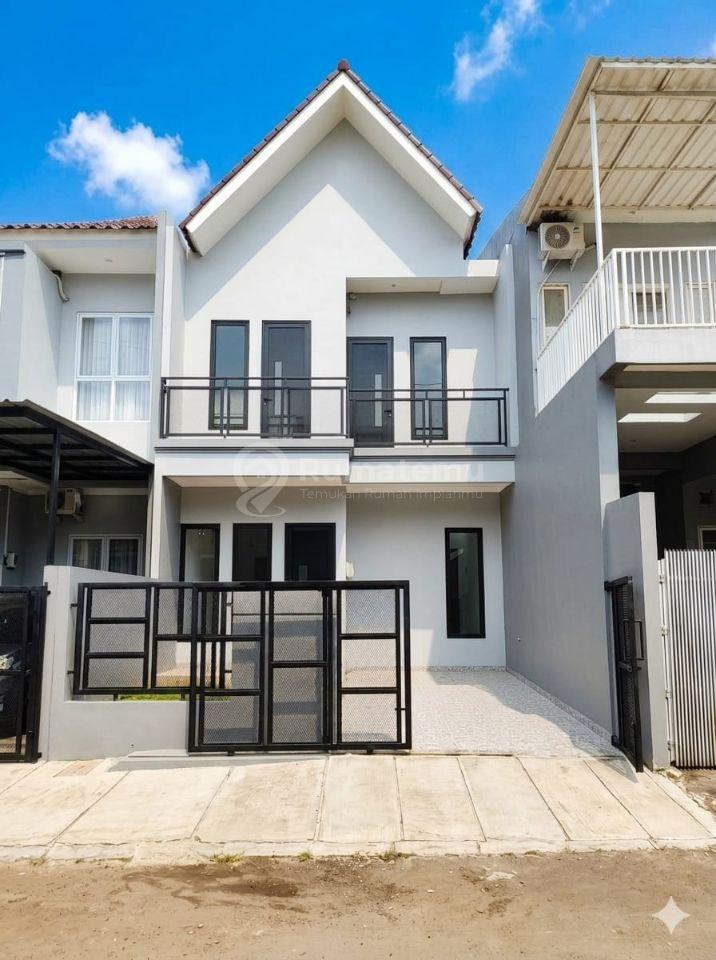 Rumah baru lokasi strategis di Kencana Loka BSD 