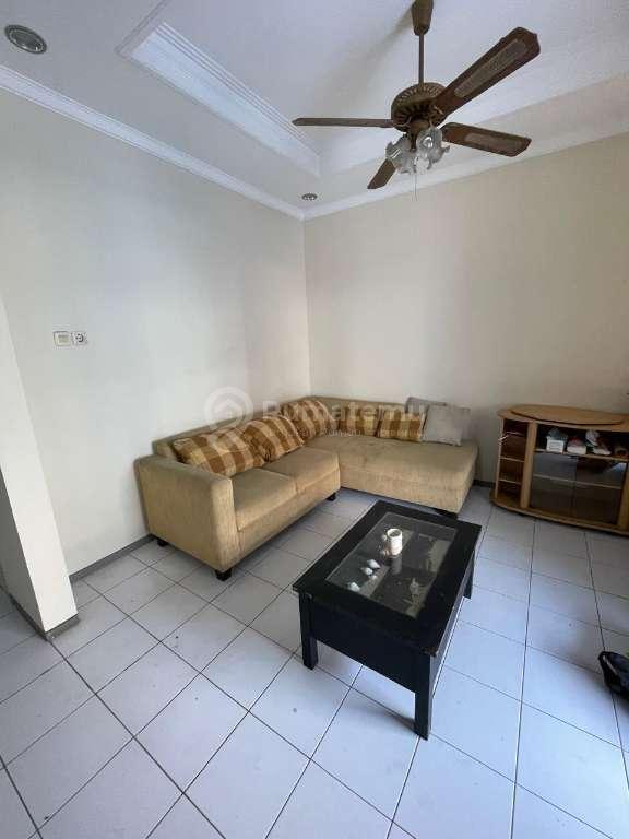 Dijual Cepat Rumah 3 lantai siap huni dalam cluster di Kelapa Gading