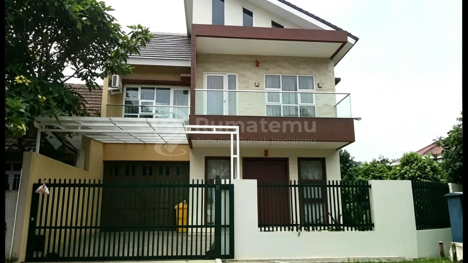 Rumah 2 Lantai Furnished bisa KPR Harga 5 M Nego Giri Loka BSD