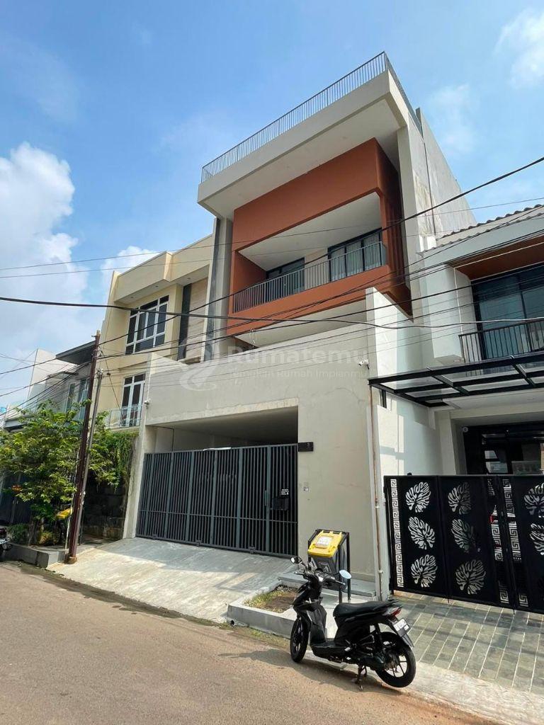 Dijual Rumah Premium Siap Huni 4 Lantai di Pulomas Jakarta Timur