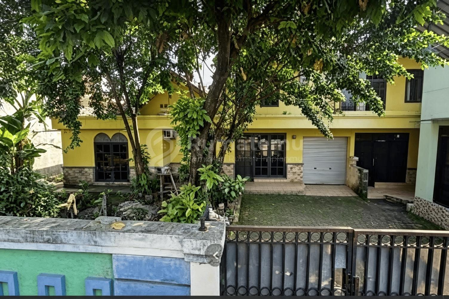 Dijual tanah hunian bonus rumah di Cibubur, Ciracas, Jakarta Sisa Lahan Luas, bisa buat Parkiran 5 Mobil