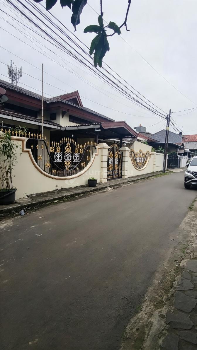 Jl Sempati, Batu Ceper, Tangerang..Dijual Rumah 2 Lantai (Hitung Tanah), Baru Renov, Hadap Barat, Row Jalan 2 Mobil, Cocok Utk Workshop/Rumah Kost/Hunian, Shm.-Olc1026