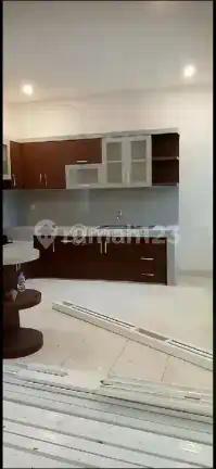 Disewakan Rumah Di Greencove, Bsd, Baru Cat Ulang