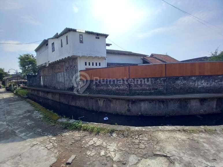 Rumah & Kost Furnish Lokasi Premium Dekat Kampus di Nologaten Depok Sleman