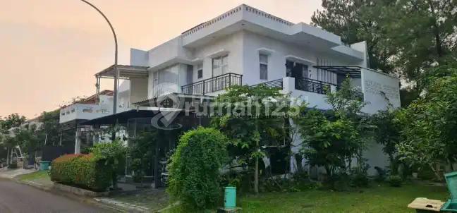 Rumah 2,5 Lantai Strategis Rooftop Siap Huni Siap Nego