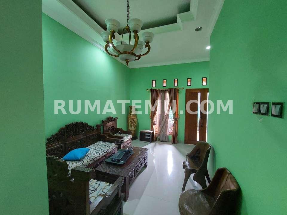 Rumah bagis di Jakarta Timur