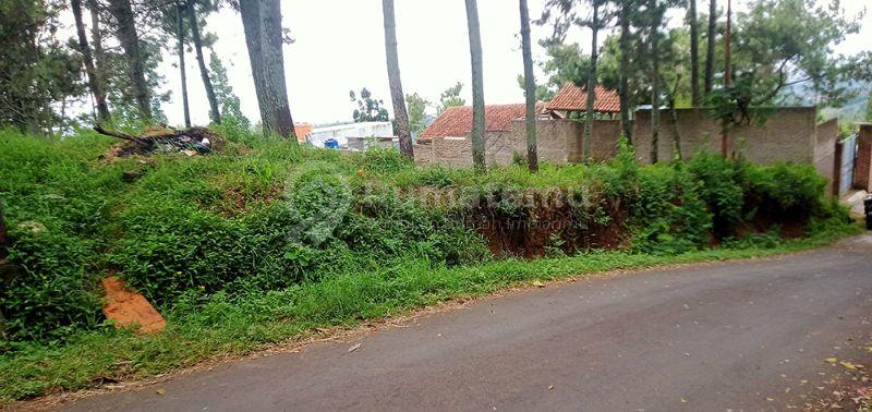 Tanah 2755 m2SHM Muka 20 Meter View Kota Bandung Ideal Untuk rumah Villa Rsto Café di Kawasan Dago Bandung 
