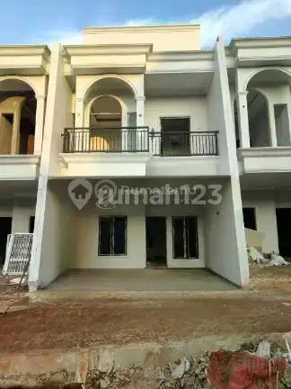 Rumah Baru Siap Huni Dalam Cluster di Kalisari