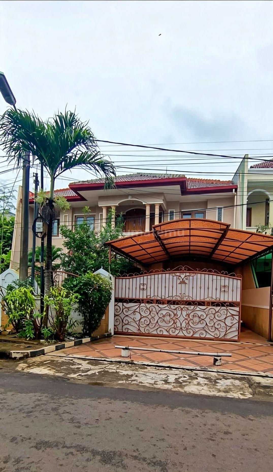 Rumah SHM 2 Lt Lokasi Strategis di Pondok Kelapa Jakarta Timur