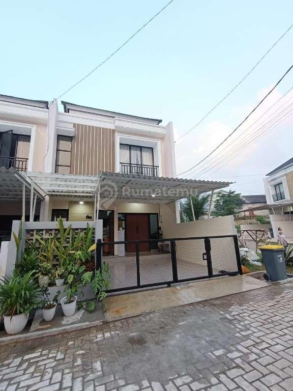 Dijual rumah take over siap huni, bebas dari banjir, aman, nyaman, aman dan bebas biaya notaris 