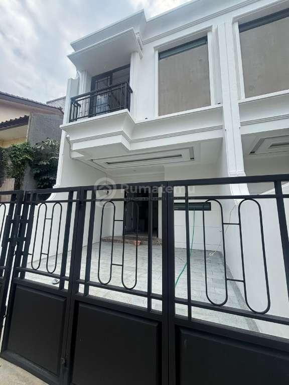 ✨ Rumah Mewah 2 Lantai Siap Huni Bergaya Modern Classic Di  Kota Depok - Dekat Kawasan Grand Depok City, Alun-Alun & Stasiun Depok