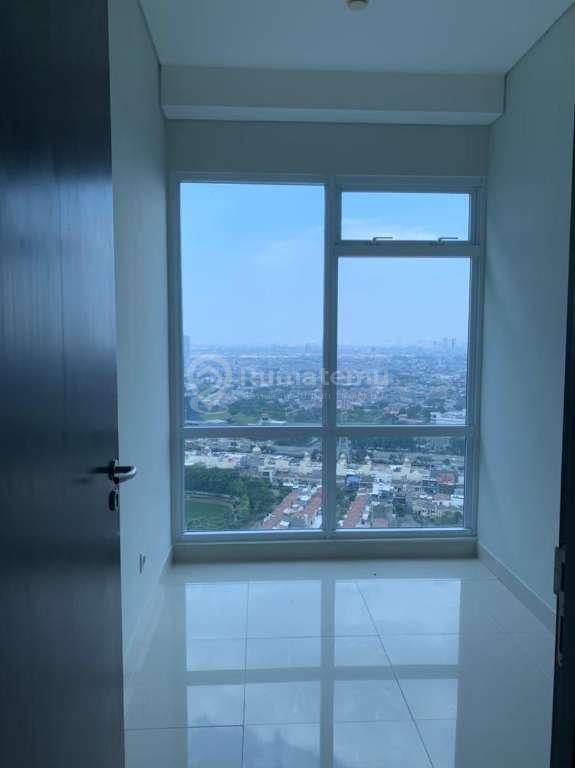 apartement puri mansion, lokasi strategis dengan akses toll. uk unit 68m². semi furnish. harga 1 milyar nego