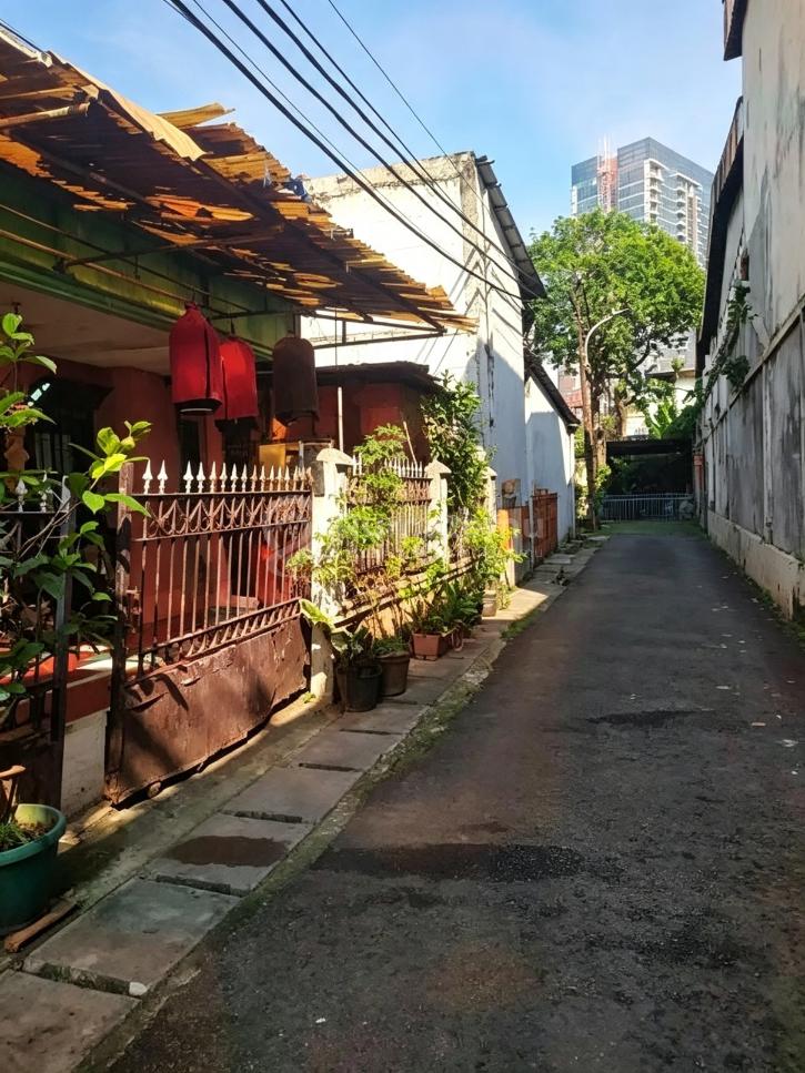 Murah Dijual Rumah Hitung Tanah di Ra Kartini Cilandak Jakarta Selatan Lokasi Strategis Dekat MRT Fatmawati