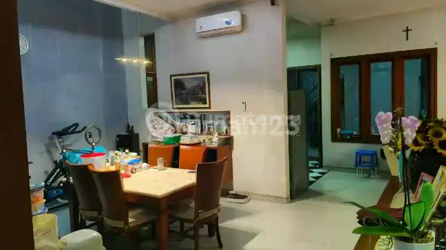 Zona Komersil, 200 Meter ke Jalan Sudirman.
