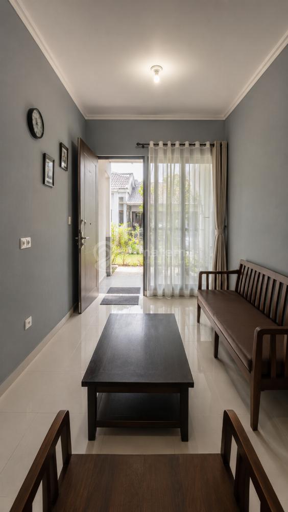 Rumah 2 Lantai Bagus Semi Furnished SHM di BSD, Tangerang