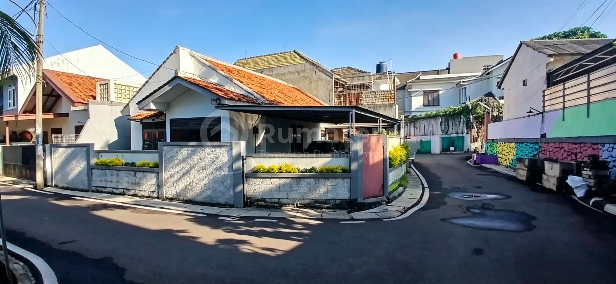 Dijual Rumah Hook Siap Huni di Jurangmangu Indah Bintaro Lokasi Strategis