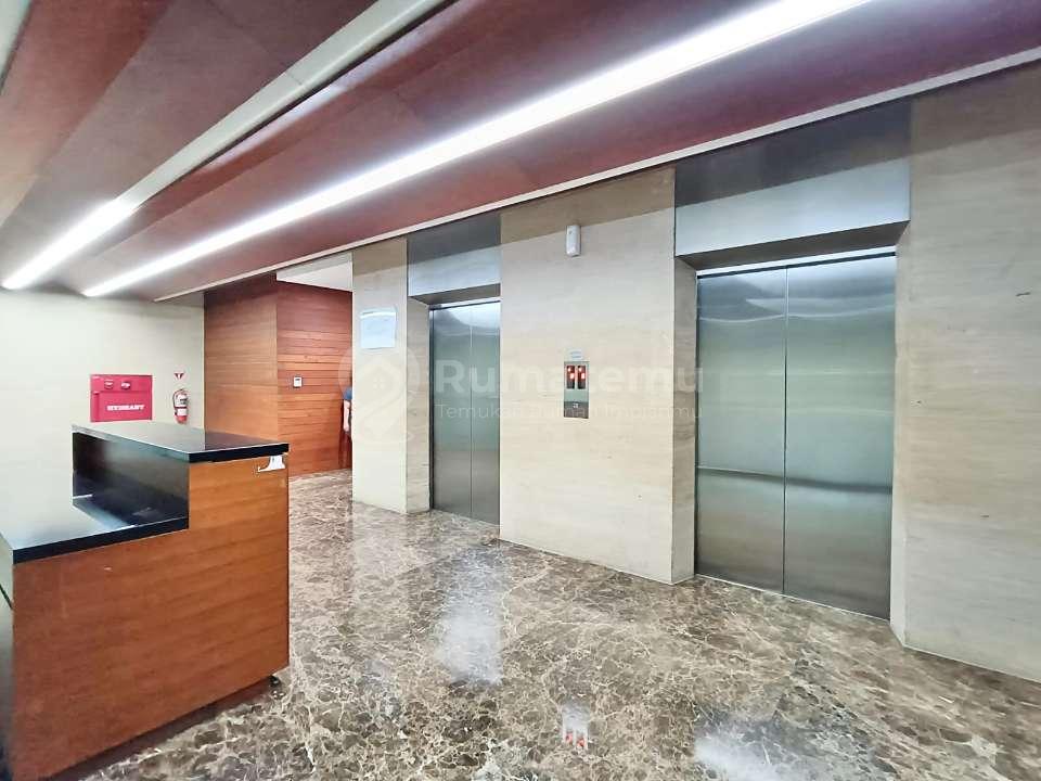 Dijual cepat gedung kantor di TB Simatupang Jaksel 