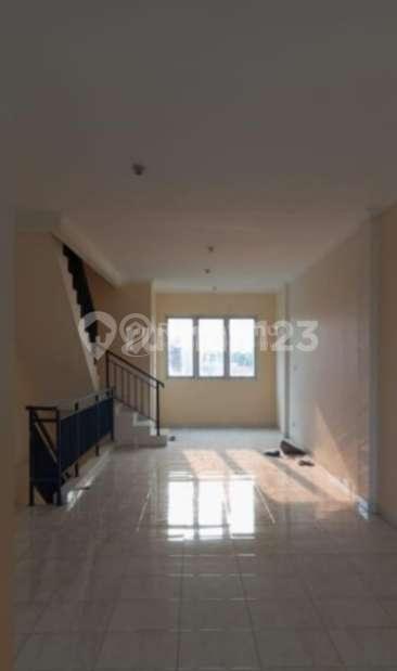 Disewakan Ruko Ex Bank di Tangerang Selatan