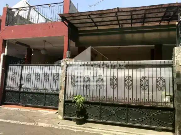 Dijual Rumah Siap Huni Semi Furnished dan Strategis Dibatu Ampar Jaktim