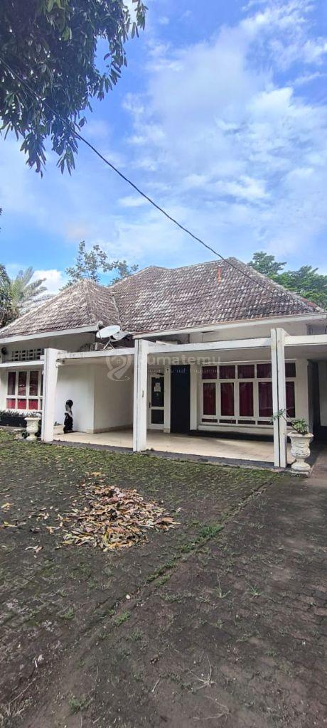 di JUAL Rumah hitung tanah 1070m2 SHM bebas banjir di Menteng