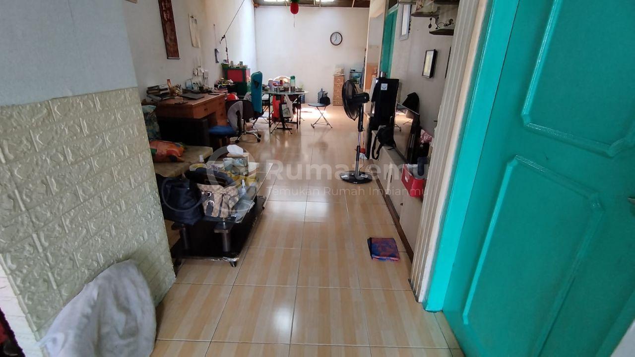 Rumah 2 LT di Kavling Polri Jelambar, Grogol, Jakarta Barat