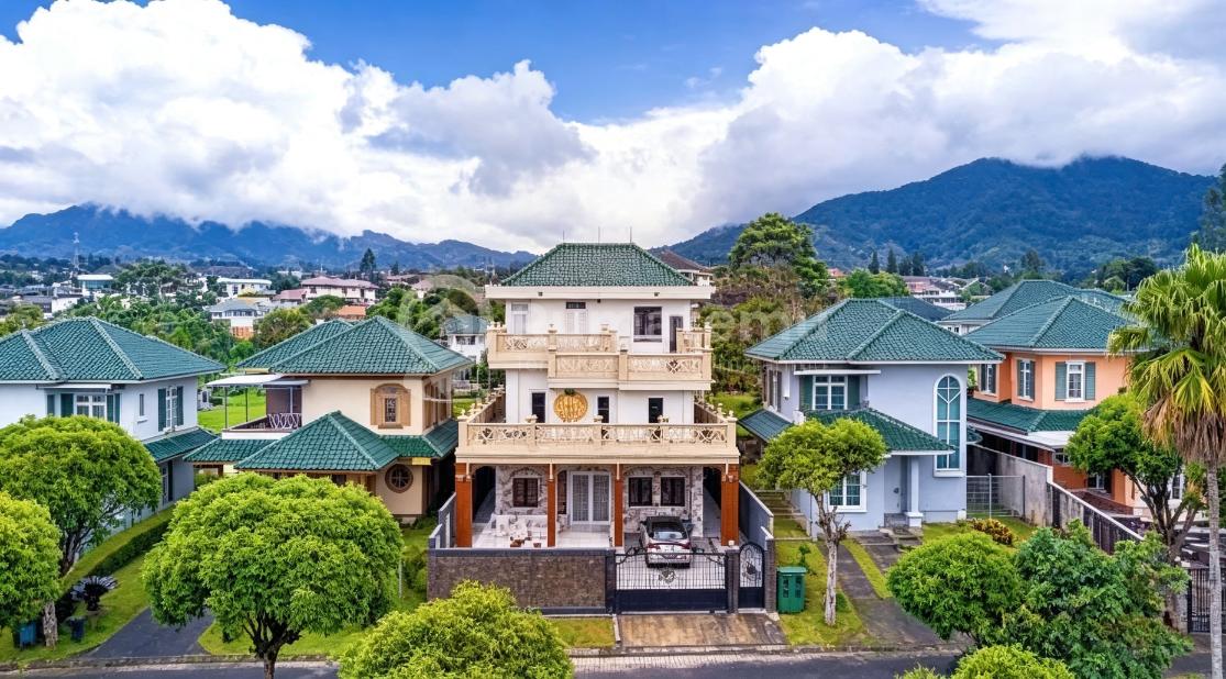 Villa Puncak Resort Cipanas - Full Furnished
