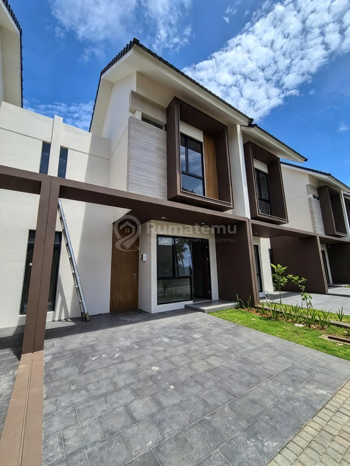 Dijual Rumah Baru 3 Kamar Depan Ga Hadap Tetangga Dekat Ke Kolam Renanng