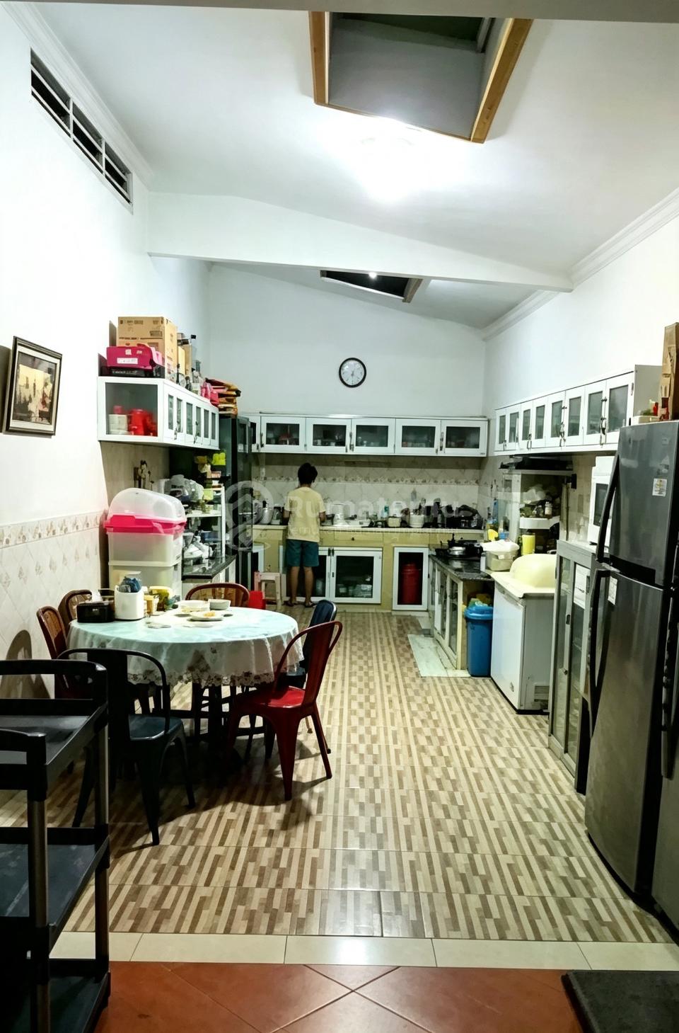 Dibawah Njop,Dijual Rumah Hitung Tanah di Pondok Indah Jakarta Selatan